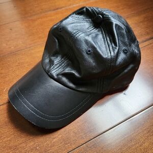 Vtg Wilsons Leather Classic Adjustable Beseball Hat Genuine Leather